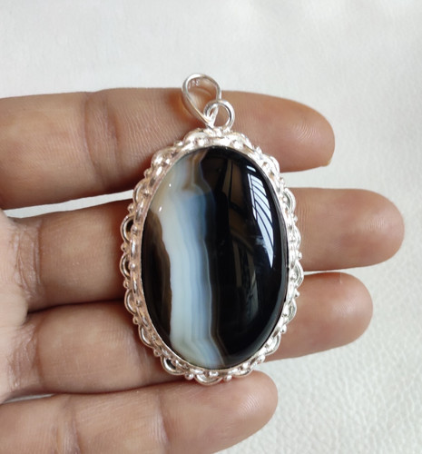 Pendentif pierre précieuse - en,