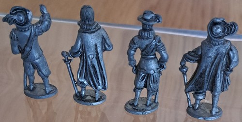 Figurines métal - en,