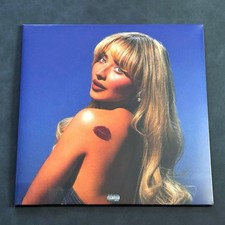 Sabrina Carpenter Short N'