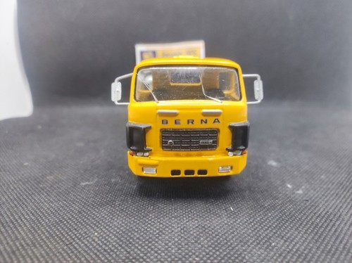 Berna tracteur - ▄▀▄,