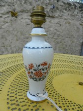 Pied de lampe en porcelaine de