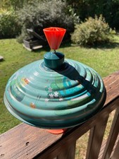 Toupie en métal Moulin Roty décor jungle jouet 1er âge