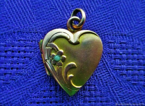 Médaillon pendentif ancien