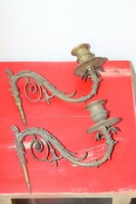 Deux Anciens Bougeoirs de