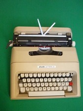 Machine écrire Olivetti