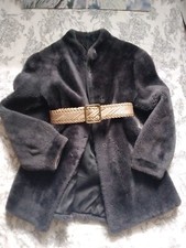 Elegant manteau court  fourrure  t42 noir