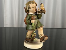 Figurine Hummel 356 Bonne