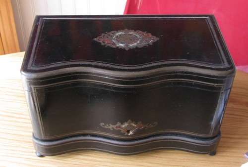 Boite the ancienne coffre - ancienne, /
