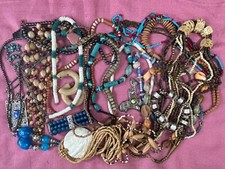 lot de divers bijoux vintage style ethnique