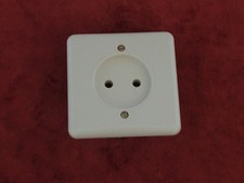 Prise de courant deux pôles