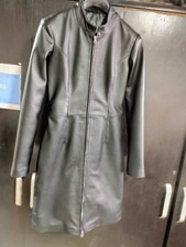 Robe en cuir noir crop motard