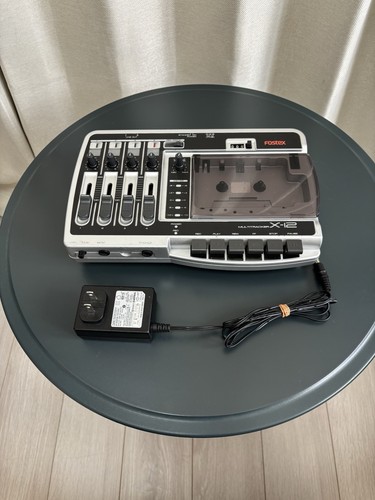 Enregistreur cassette - à,