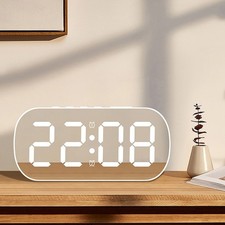 Réveil Numérique 12/24 Heures Interrupteur LED Lumière Automatiquement Dimm p