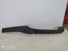 Carénage latéral sous selle - latéral,