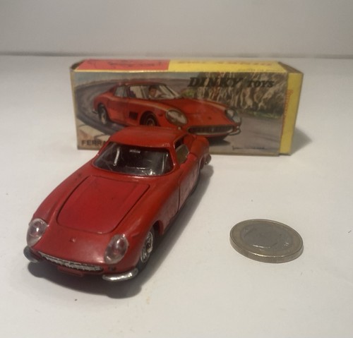 Dinky toys ferrari 275 - dinky,
