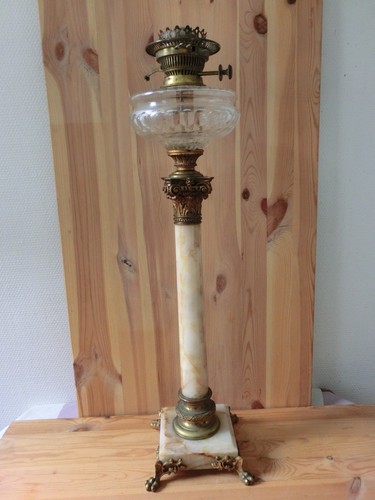 Tres grand pied - pied, lampe