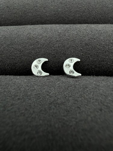 Boucles oreilles demi - boucles,