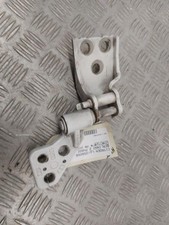 Charniere de porte de coffre