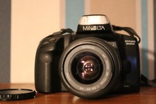 MINOLTA DYNAX 300 SI AVEC OBJECTIF MINOLTA 35/70