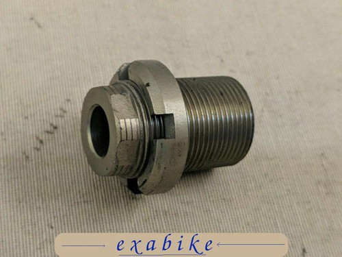 Entretoise fixation moteur - de,