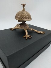 Cloche de table grenouille en