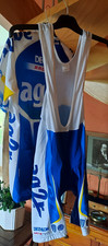 LOT CUISSARD + MAILLOT+GANTS  DECATHLON AG2R  Taille L   Ultra léger Vintage