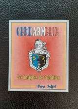 Livre INSIGNES DE TRADITIONS GENDARMERIE FRANÇAISE les deux pièces 45 pages