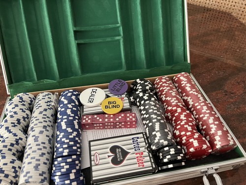Malette poker aluminium - malette, +