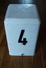 BORNE HECTOMETRIQUE ANCIENNE / VINTAGE      (  borne kilometrique )