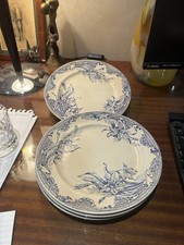 Lot de 4 assiettes anciennes