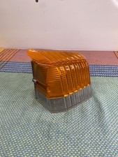 Clignotant veilleuse avant droit Peugeot 305 phase 1 en bonne état B89