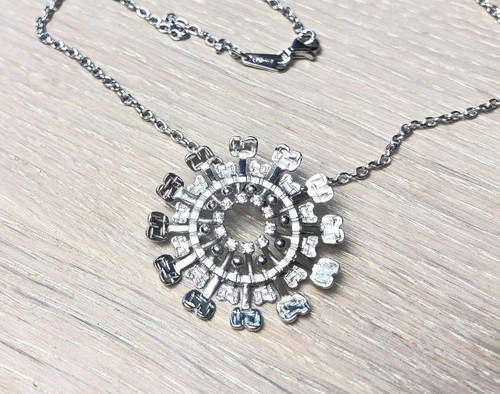 Collier pendentif soleil - , tapio