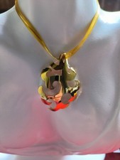 Pendentif Yves St Laurent