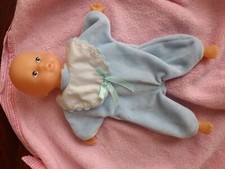  DOUDOU PLAT et POUPEE COUVERTURE ROSE BERCHET BEBE POUPON BLEU 