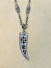 Sublime Collier Pendentif Corne / Griffe Stylisée Poggi PARIS Vintage 80-90's