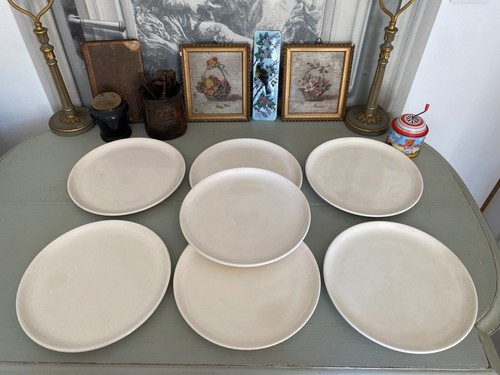 Assiettes blanches tampon - assiettes,