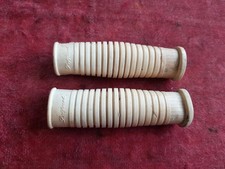 2 POIGNEES DE GUIDON SUFFICIT DE VELO Sufficit  ??  F3