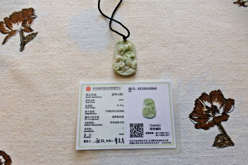 Superbe pendentif jade - en,