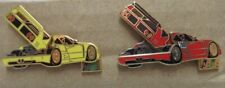 LOT DE 2 PIN'S FERRARI F40 ARTHUS BERTRAND - SPORT-AUTO