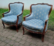 PAIRE DE BERGERES Style Louis XVXX ème siècle En bois mouluré, sculpté,