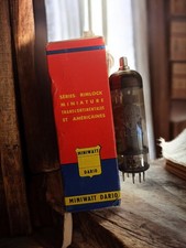 Ancien tube radio vintage avec boîte d'origine, non testé, pour collectionneur