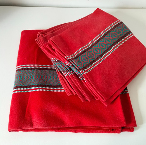 Ensemble basque vintage nappe