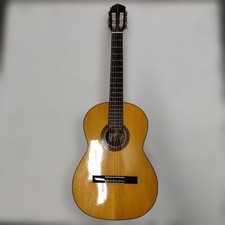 Guitare classique Yusaku
