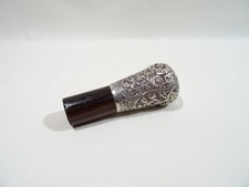ANCIEN POMMEAU DE CANNE OMBRELLE EN ARGENT CISELE
