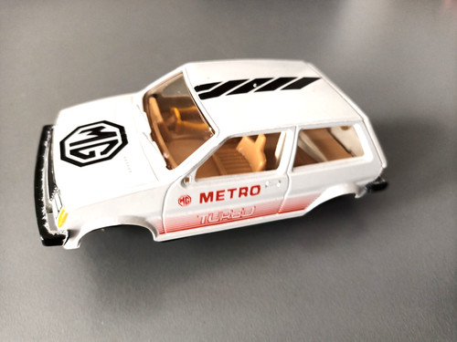 Scalextric metro made - scalextric, in