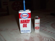 Ancienne burette d'huile Esso + briquet