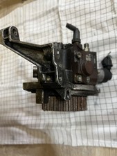 Pompe À Injection BOSCH Peugeot Citroën Ford 0415010102