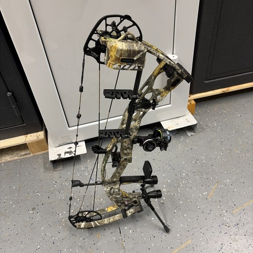 Hoyt alpha camo compound - hoyt,