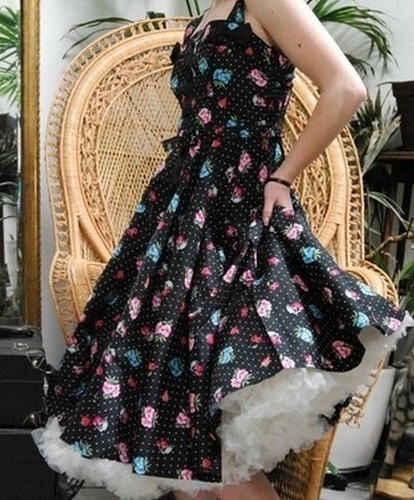 Robe année bretelles 38 - 50,