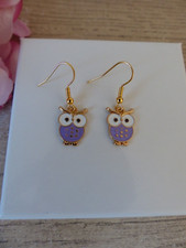 Boucles d'Oreilles Chouette Hibou  Violet Fait Main Métal Doré - Bijoux des Lys